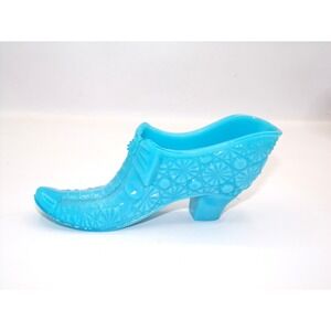 VTG BOYD LIGHT BLUE MILK GLASS SHOE BOOT DAISY BUTTON FANCY BOW